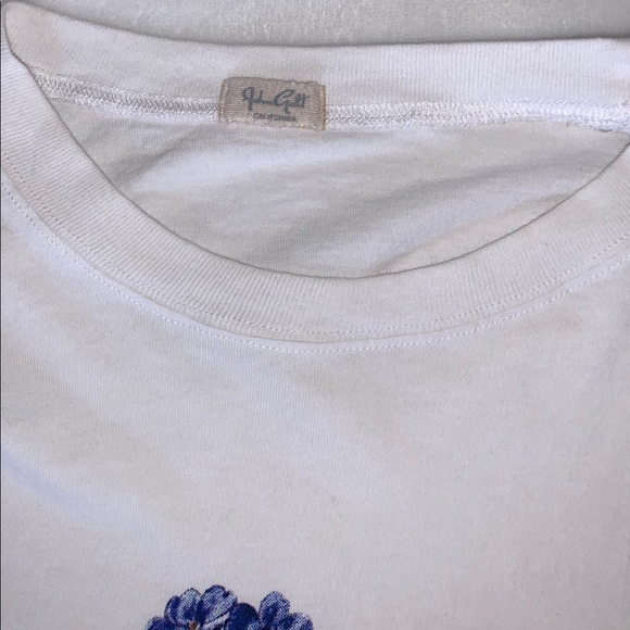 Brandy Melville Tee - Picture 4 of 4